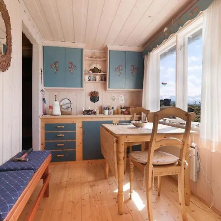 Cozy And Unassuming With Fantastic Views * Ornes (Nordland)