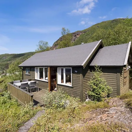 Cozy And Unassuming With Fantastic Views Ornes (Nordland)