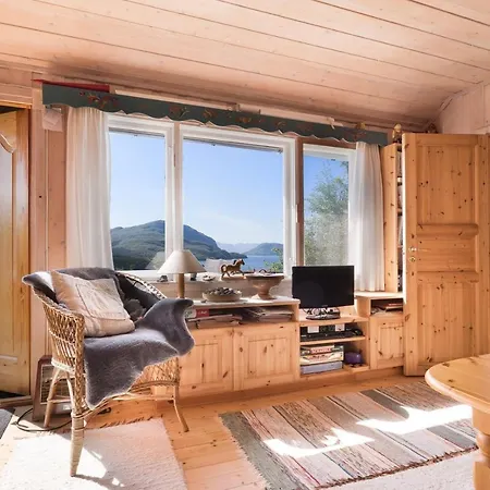 Cozy And Unassuming With Fantastic Views