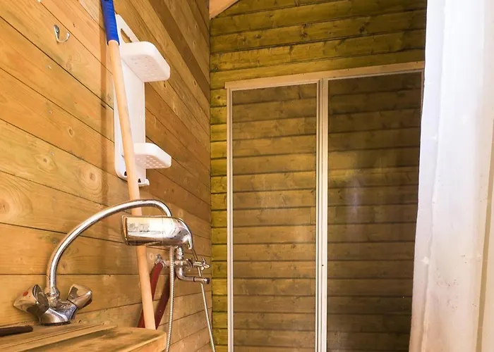- Sleeps 6 - Pets Ok - Pato - Parking